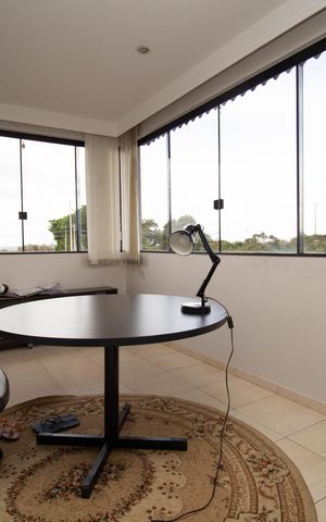 Casa à venda com 300m², 4 quartos e 4 vagasSala 4