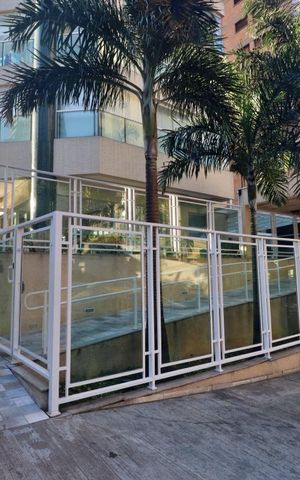 Apartamento à venda com 157m², 3 quartos e 4 vagasFachada
