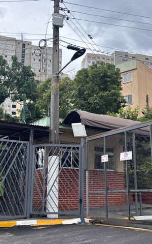 Apartamento à venda com 54m², 2 quartos e 1 vaga Apartamento à venda com 54m², 2 quartos e 1 vagaFachada