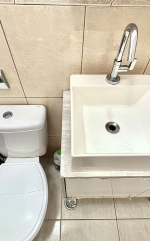 Apartamento à venda com 54m², 2 quartos e 1 vaga Apartamento à venda com 54m², 2 quartos e 1 vagaBanheiro