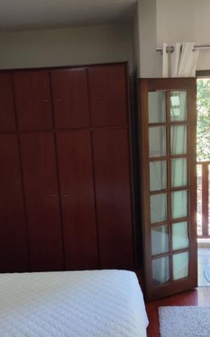 Casa à venda com 187m², 3 quartos e 3 vagas Casa à venda com 187m², 3 quartos e 3 vagasQuarto