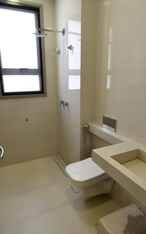 Apartamento à venda com 257m², 3 quartos e 5 vagasBanheiro Suíte