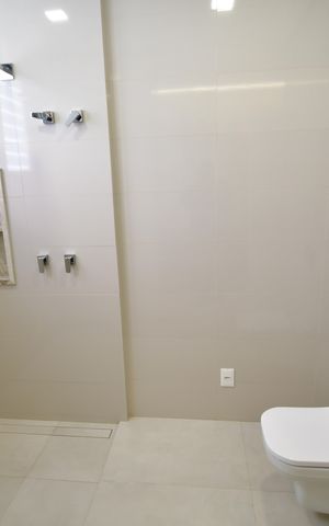 Apartamento à venda com 257m², 3 quartos e 5 vagasBanheiro Suíte