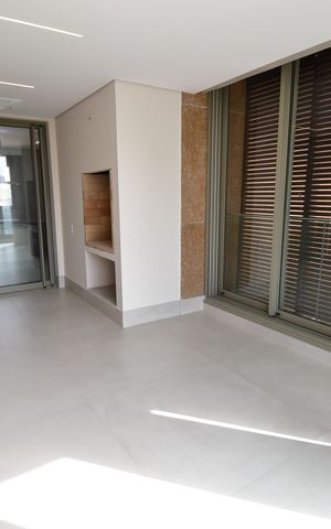 Apartamento à venda com 257m², 3 quartos e 5 vagasVaranda gourmet