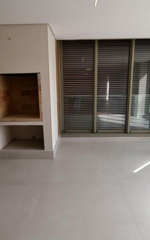 Apartamento à venda com 257m², 3 quartos e 5 vagasVaranda gourmet