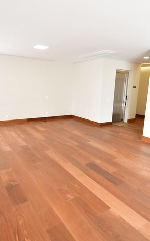 Apartamento à venda com 257m², 3 quartos e 5 vagasSala