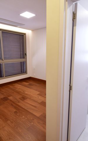 Apartamento à venda com 257m², 3 quartos e 5 vagasQuarto 2 - Suíte