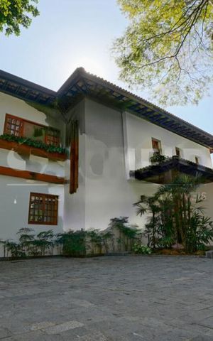 Casa à venda com 426m², 4 quartos e 9 vagas