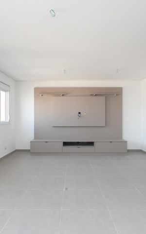 Apartamento à venda com 100m², 3 quartos e 2 vagas Apartamento à venda com 100m², 3 quartos e 2 vagasSala