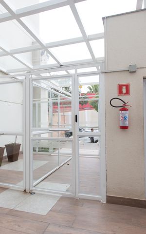 Apartamento à venda com 100m², 3 quartos e 2 vagas Apartamento à venda com 100m², 3 quartos e 2 vagasEntrada - Portaria