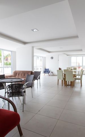 Apartamento à venda com 100m², 3 quartos e 2 vagas Apartamento à venda com 100m², 3 quartos e 2 vagasSalão de Festas