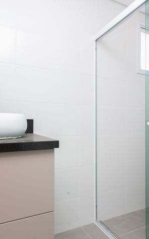 Apartamento à venda com 100m², 3 quartos e 2 vagas Apartamento à venda com 100m², 3 quartos e 2 vagasBanheiro da Suíte