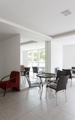 Apartamento à venda com 100m², 3 quartos e 2 vagas Apartamento à venda com 100m², 3 quartos e 2 vagasSalão de Festas