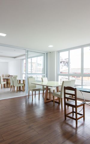 Apartamento à venda com 100m², 3 quartos e 2 vagas Apartamento à venda com 100m², 3 quartos e 2 vagasSalão de Festas