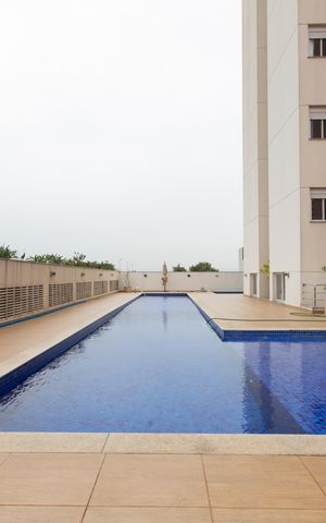 Apartamento à venda com 100m², 3 quartos e 2 vagas Apartamento à venda com 100m², 3 quartos e 2 vagasÁrea comum - Piscina