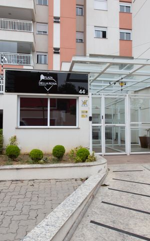 Apartamento à venda com 100m², 3 quartos e 2 vagas Apartamento à venda com 100m², 3 quartos e 2 vagasEntrada do Condomínio