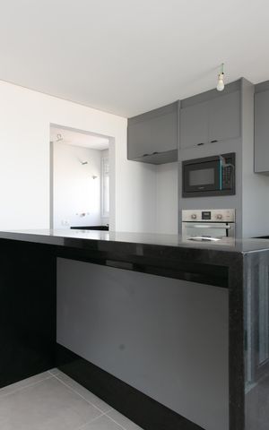Apartamento à venda com 100m², 3 quartos e 2 vagas Apartamento à venda com 100m², 3 quartos e 2 vagasCozinha