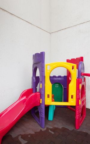 Apartamento à venda com 100m², 3 quartos e 2 vagas Apartamento à venda com 100m², 3 quartos e 2 vagasÁrea comum - Playground