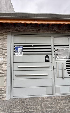 Casa à venda com 145m², 3 quartos e 1 vaga Casa à venda com 145m², 3 quartos e 1 vagaPlaca