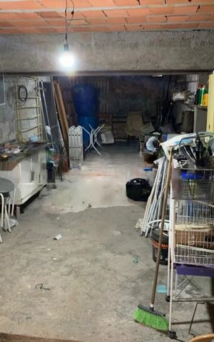 Casa à venda com 96m², 2 quartos e 1 vaga