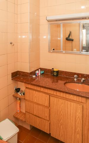 Apartamento à venda com 73m², 2 quartos e 1 vaga Apartamento à venda com 73m², 2 quartos e 1 vagaBanheiro