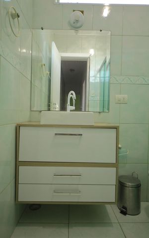 Casa à venda com 106m², 3 quartos e 3 vagasBanheiro dos Quartos 