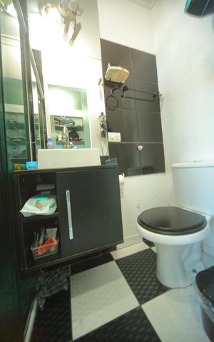 Casa à venda com 106m², 3 quartos e 3 vagasBanheiro da Closet da Suíte 