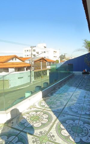 Casa à venda com 106m², 3 quartos e 3 vagasVaranda dos quartos ( suíte ) 