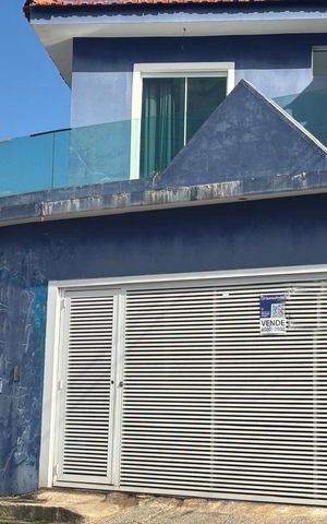 Casa à venda com 106m², 3 quartos e 3 vagasFachada 
