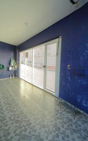 Casa à venda com 106m², 3 quartos e 3 vagasGaragem