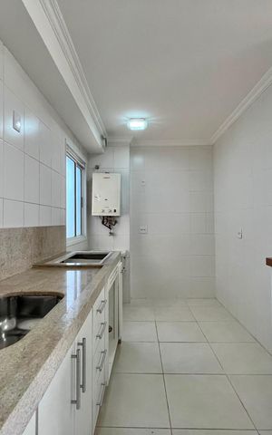 Apartamento à venda com 87m², 3 quartos e 2 vagasCozinha e Área de Serviço