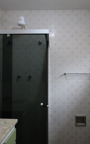 Casa à venda com 418m², 4 quartos e 4 vagasBanheiro da suíte