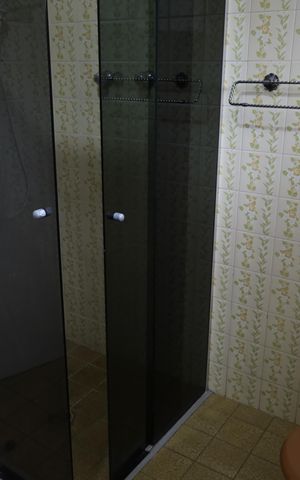 Casa à venda com 418m², 4 quartos e 4 vagasBanheiro Social