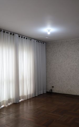 Casa à venda com 418m², 4 quartos e 4 vagasSala