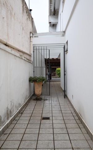 Casa à venda com 418m², 4 quartos e 4 vagasÁrea externa