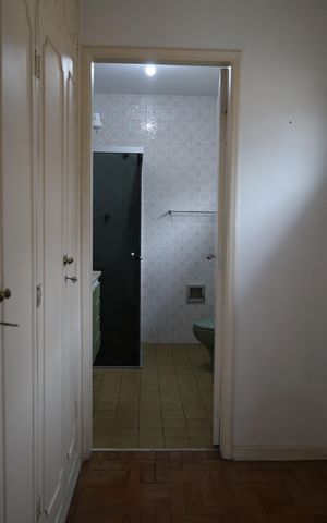 Casa à venda com 418m², 4 quartos e 4 vagasSuíte