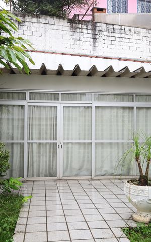 Casa à venda com 418m², 4 quartos e 4 vagasÁrea externa