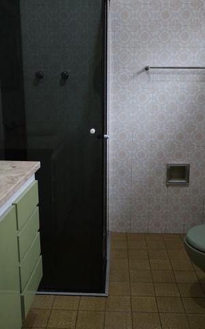 Casa à venda com 418m², 4 quartos e 4 vagasBanheiro da suíte