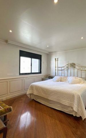Apartamento à venda com 156m², 3 quartos e 3 vagas