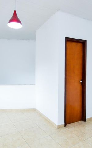 Casa à venda com 160m², 2 quartos e 3 vagasSuíte 