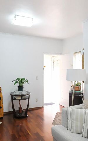 Casa à venda com 200m², 3 quartos e 4 vagasSala