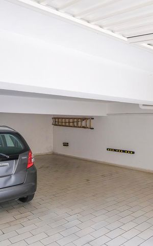 Casa à venda com 200m², 3 quartos e 4 vagasGaragem