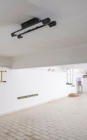 Casa à venda com 200m², 3 quartos e 4 vagasGaragem
