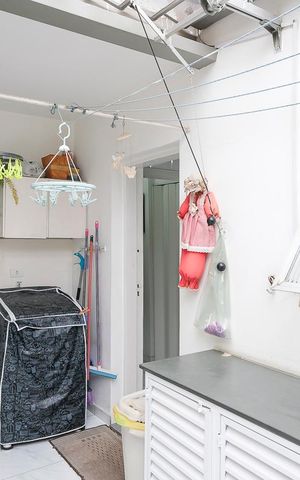 Casa à venda com 200m², 3 quartos e 4 vagasÁrea de serviço