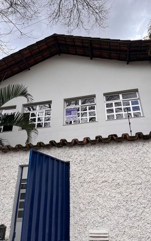 Casa à venda com 431m², 6 quartos e 4 vagasplaca instalada RMGS-81
