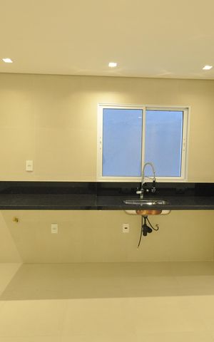 Casa à venda com 180m², 4 quartos e 2 vagasCozinha