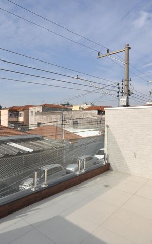 Casa à venda com 180m², 4 quartos e 2 vagasVaranda do Quarto Suíte