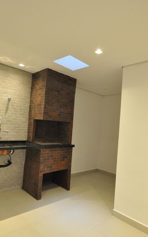 Casa à venda com 180m², 4 quartos e 2 vagasChurrasqueira