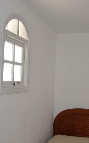 Casa de condomínio à venda com 200m², 4 quartos e 4 vagas Casa de condomínio à venda com 200m², 4 quartos e 4 vagasSuíte