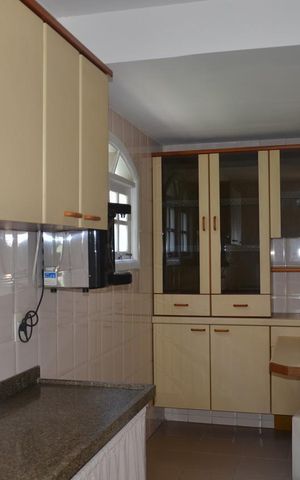 Casa de condomínio à venda com 200m², 4 quartos e 4 vagas Casa de condomínio à venda com 200m², 4 quartos e 4 vagasCozinha